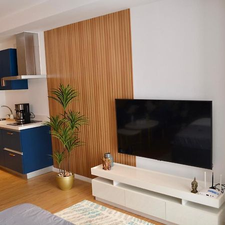 Mandaluyong Luxxe Interior Design Condo - Novotel Residences At Acqua Private Residences מראה חיצוני תמונה