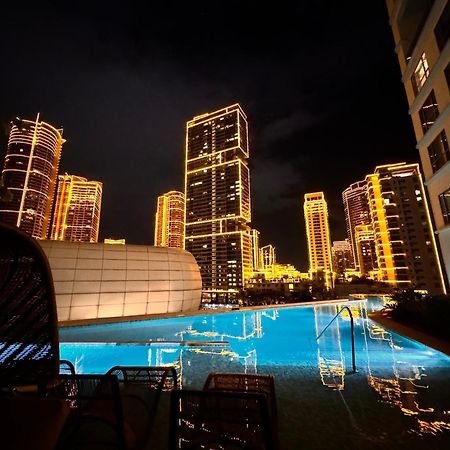 Mandaluyong Luxxe Interior Design Condo - Novotel Residences At Acqua Private Residences מראה חיצוני תמונה