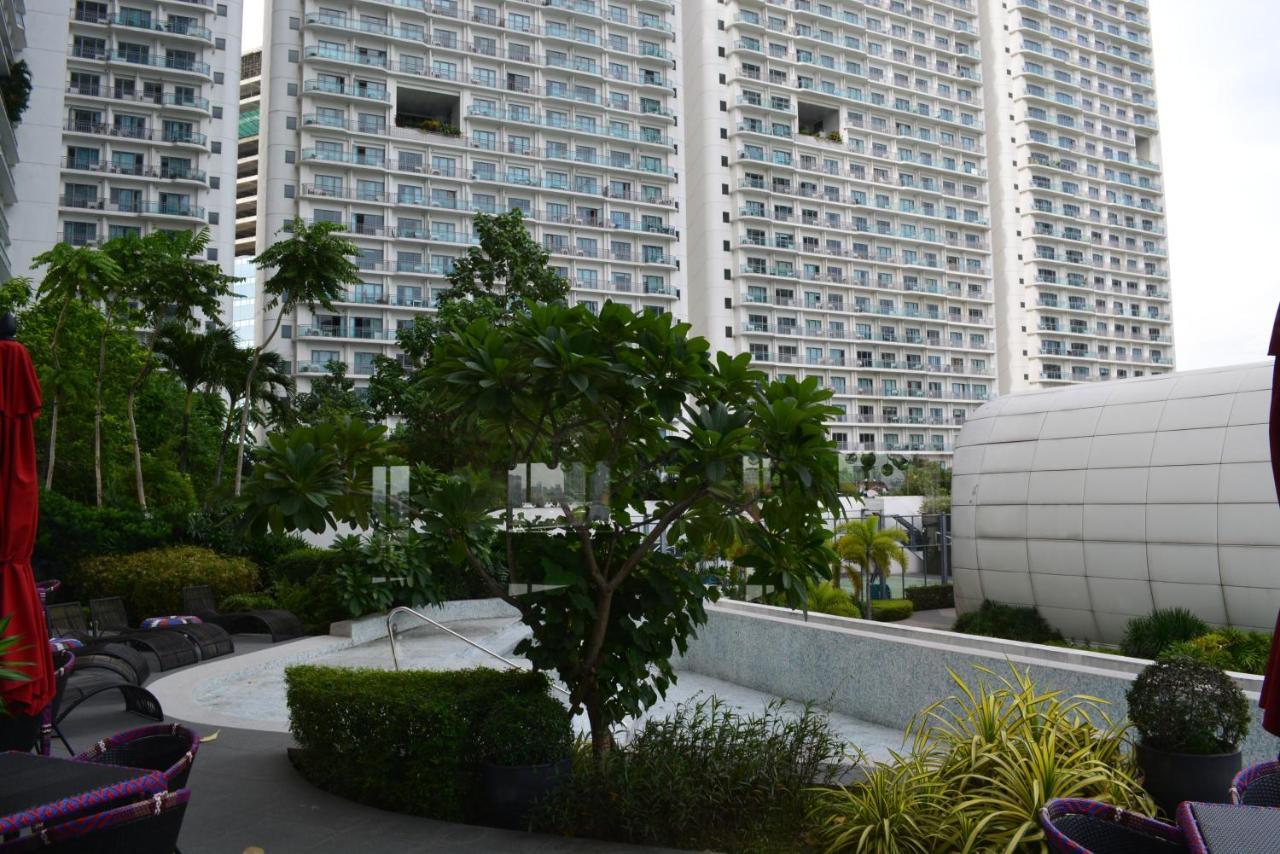 Mandaluyong Luxxe Interior Design Condo - Novotel Residences At Acqua Private Residences מראה חיצוני תמונה