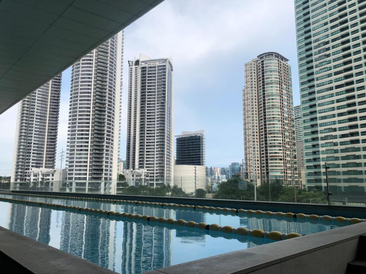 Mandaluyong Luxxe Interior Design Condo - Novotel Residences At Acqua Private Residences מראה חיצוני תמונה