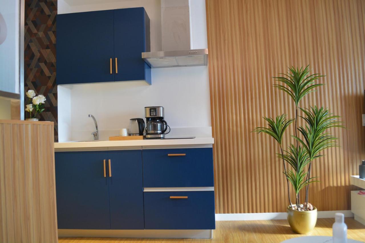 Mandaluyong Luxxe Interior Design Condo - Novotel Residences At Acqua Private Residences מראה חיצוני תמונה
