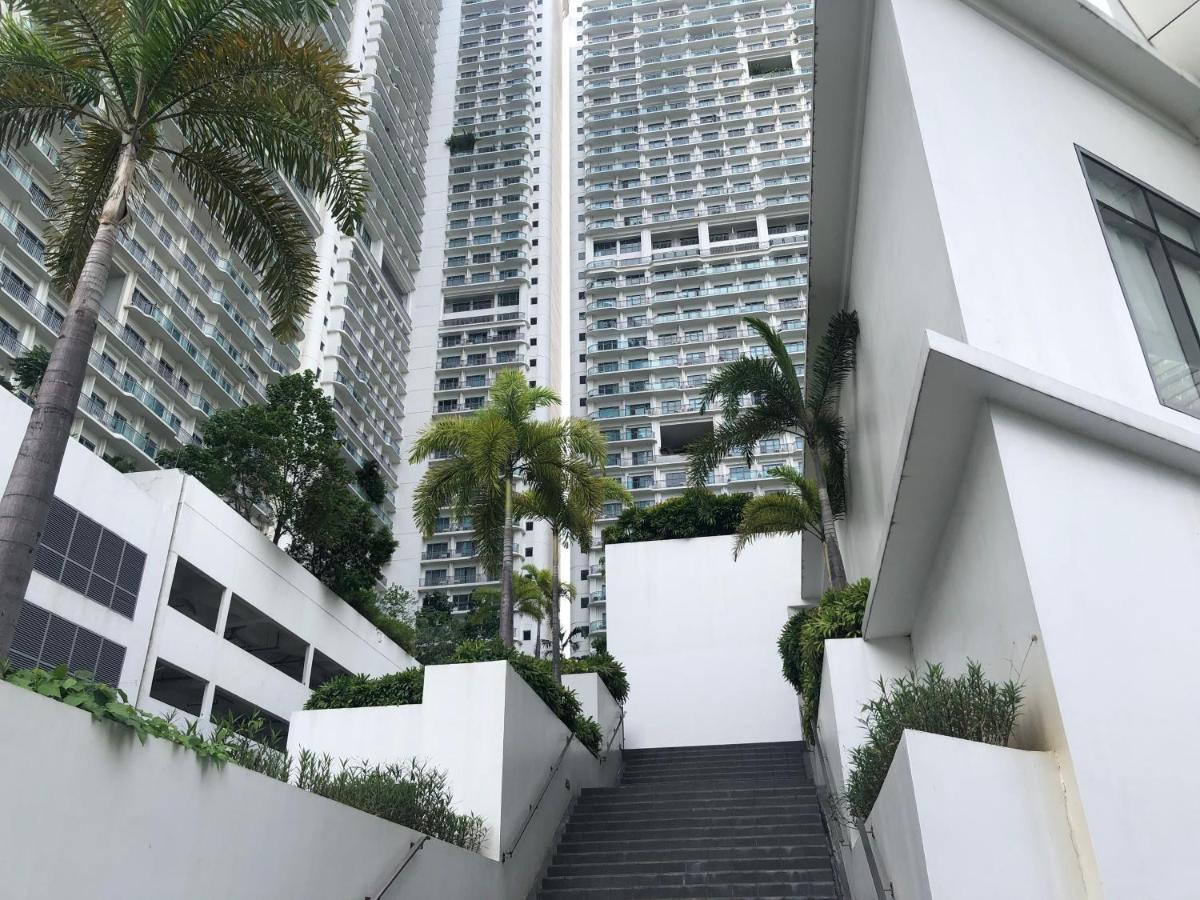 Mandaluyong Luxxe Interior Design Condo - Novotel Residences At Acqua Private Residences מראה חיצוני תמונה